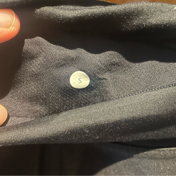 Small Lululemon Black Yoga Joggers - Picture 4 of 4